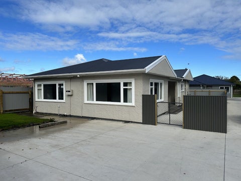 126 Main Road, Waikanae