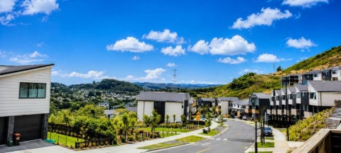 39 Holystone Road, Whitby, Porirua