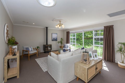 34 Awanui Drive, Waikanae