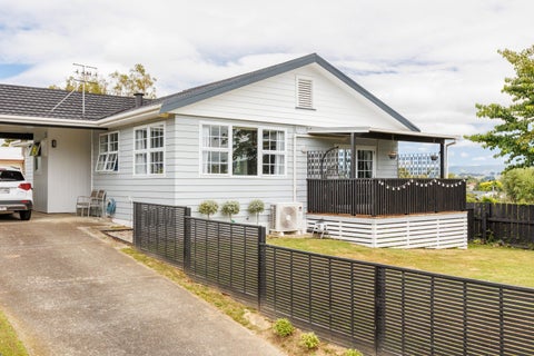 2 Davidson Crescent, Pahiatua
