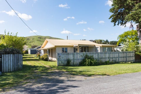15 Keppel Street, Porangahau