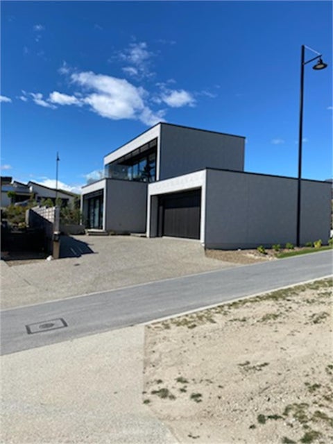 2 Tuke Lane, Wanaka