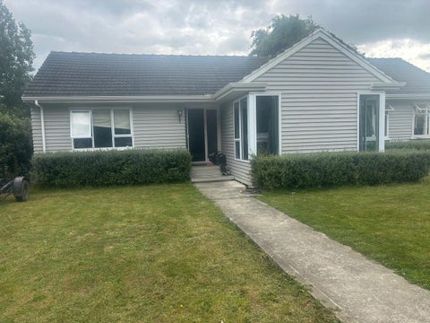 427 High Street South, Carterton, Carterton