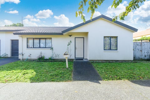 4/17 Neta Grove, Henderson, Auckland