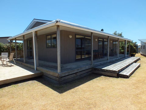 110 Kauri Crescent, Matarangi