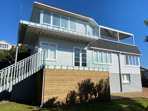 17A Eastcliffe Road, Castor Bay, Auckland