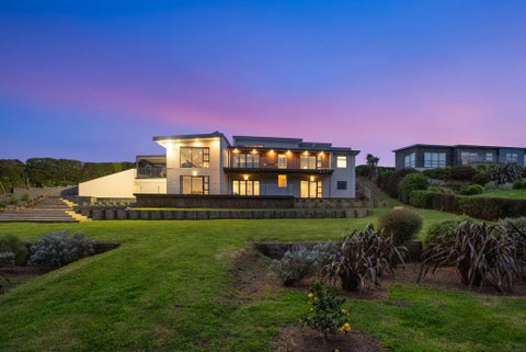 16 Te Heke Place, Waikanae, Waikanae