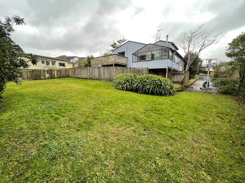 12 Edgware Road, West Harbour, Auckland