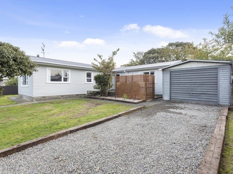 52 Waite Street, Featherston