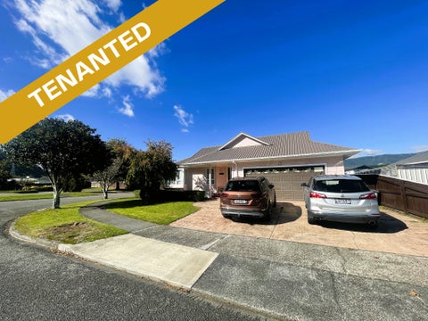 1 Laredo Grove, Totara Park, Upper Hutt