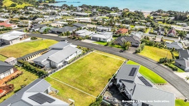 12 Christine Drive, Coopers Beach