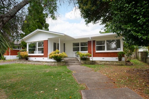 12 Freemont Street, Chartwell, Hamilton