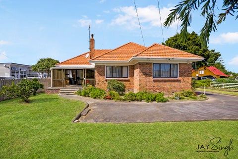 11 North Road, Papakura