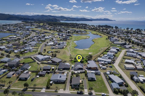 327 Harbour Drive East, Matarangi, Whitianga
