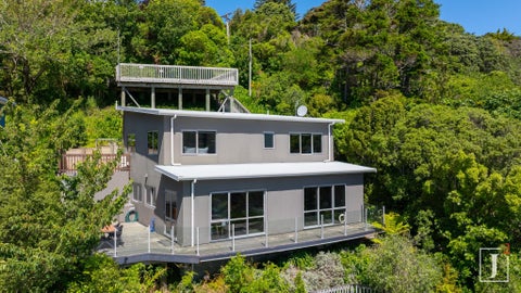 19 Court Road, Tawa, Wellington