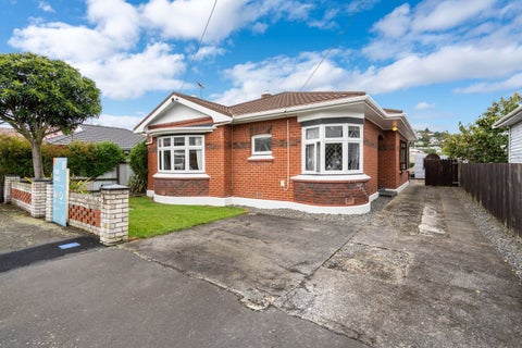 24 Loyalty Street, Forbury, Dunedin