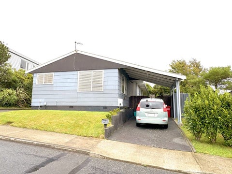19A Colchester Crescent, Newlands, Wellington