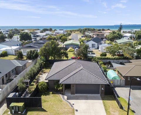 10 Butterworth Crescent, Papamoa Beach, Papamoa