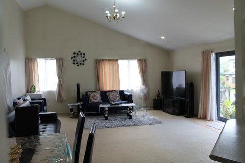 6 Ali Place, Ranui, Auckland