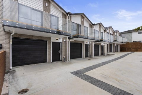 20C Sabot Place, Massey, Auckland
