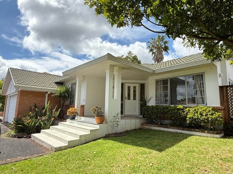10 Tyburn Lane, Unsworth Heights, Auckland