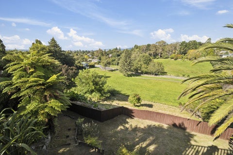 14 Taiporutu Place, Springfield, Rotorua