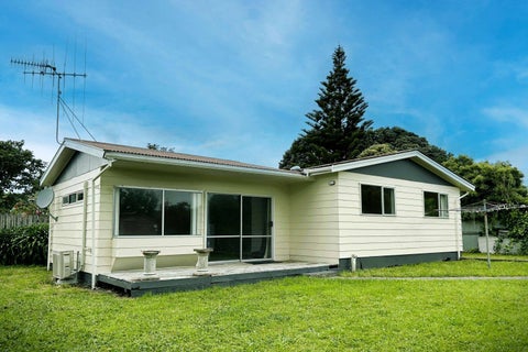 18A Kiharoa Street, Otaki Beach, Otaki
