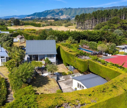 27 Hemara Street, Waikanae Beach, Waikanae