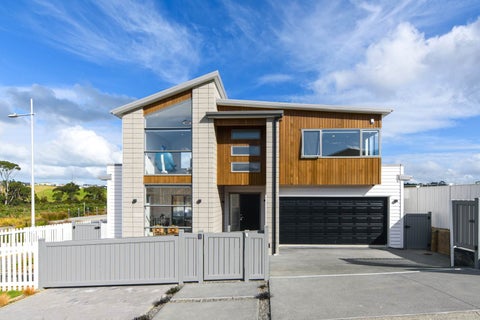 8 Luff Place, Long Bay, Auckland