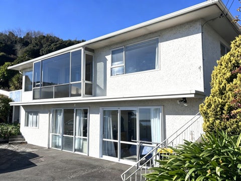 0 Wakefield, Dovedale, Wakefield