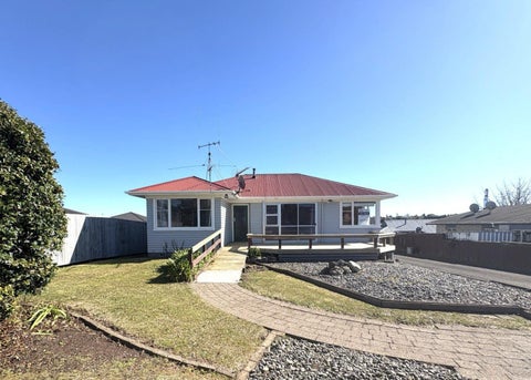 1 Thomson Avenue, Dinsdale, Hamilton