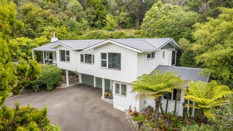 39 Blue Mountains Road, Silverstream, Upper Hutt