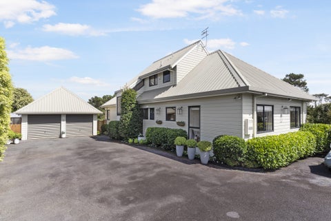 15 Monet Grove, West Harbour, Auckland