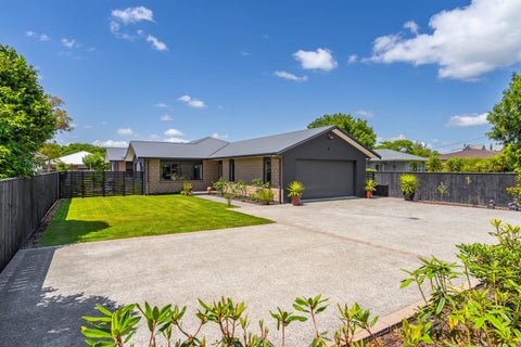 12 Udy Street, Greytown