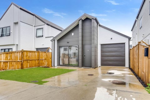 16 John Burn Road, Takanini, Auckland