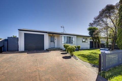 8 Spriggs Crescent, Greenmeadows, Napier