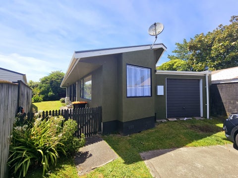 8A Busby Place, Awapuni, Palmerston North