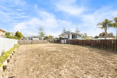 15A Ashbourne Place, Glendene, Auckland