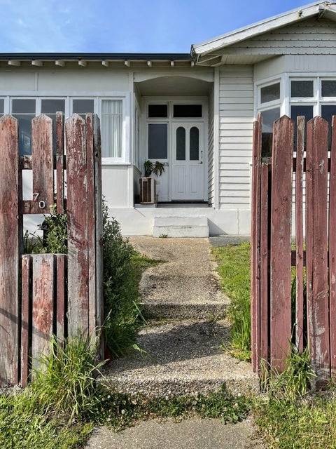 270 Barrow Street, Bluff