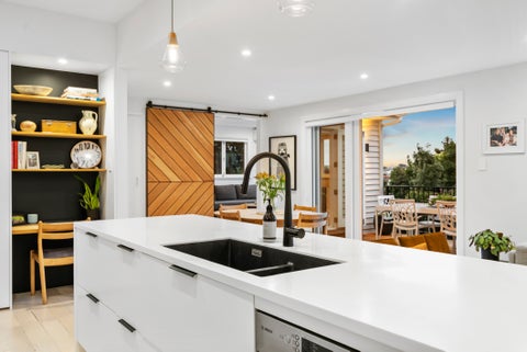 27 Waiatarua Road, Remuera, Auckland