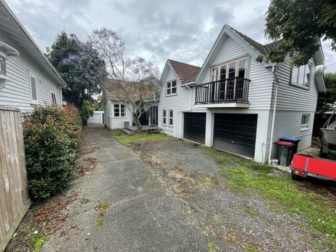 19 Moa Road, Point Chevalier, Auckland