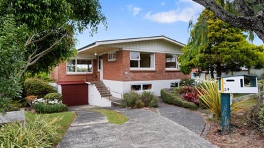 34 Holland Road, Hillcrest, Auckland