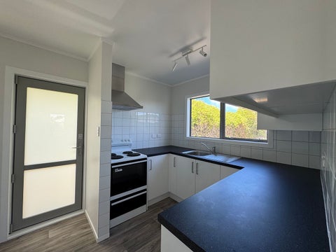 8 Chetwode Grove, Newlands, Wellington
