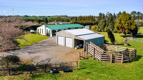 552 Mountain Road, Lepperton, New Plymouth