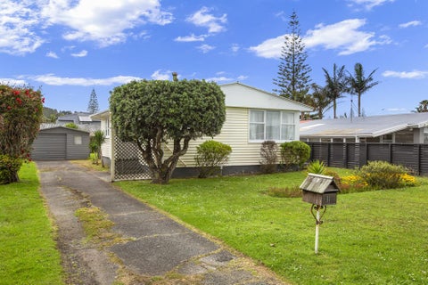 11 West Hoe Road, Orewa, Orewa