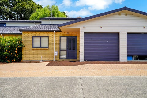 23/55 Verbena Road, Birkdale, Auckland