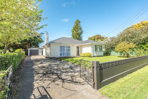 2 Cumbrae Place, Aramoho, Whanganui