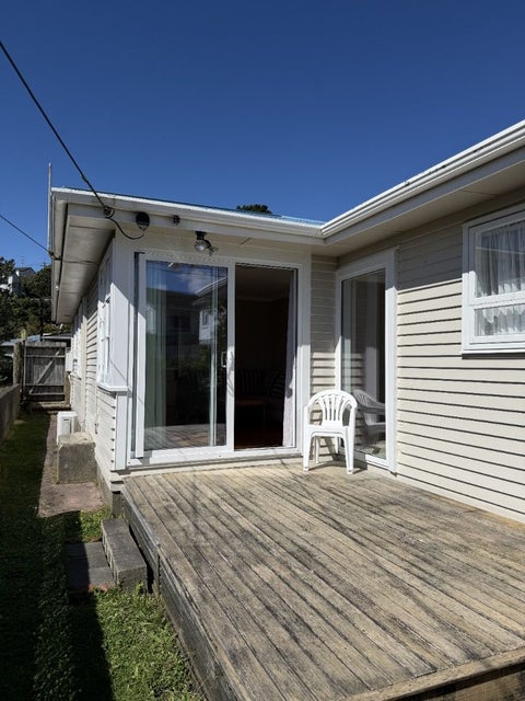 15 Lyndfield Lane, Newlands, Wellington