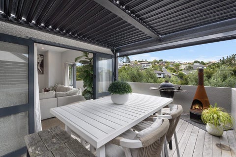 11/19 Langana Avenue, Browns Bay, Auckland