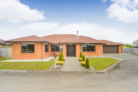33 Silkwood Place, Fitzherbert, Palmerston North